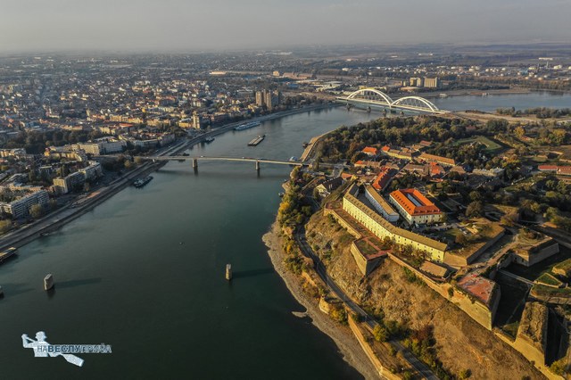 Na veslu priča Novi Sad by Lav Boka