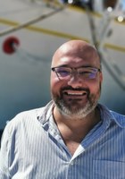 Siniša Luković - portret ispred broda "Jadran"